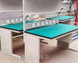 包頭防靜電工作臺實物